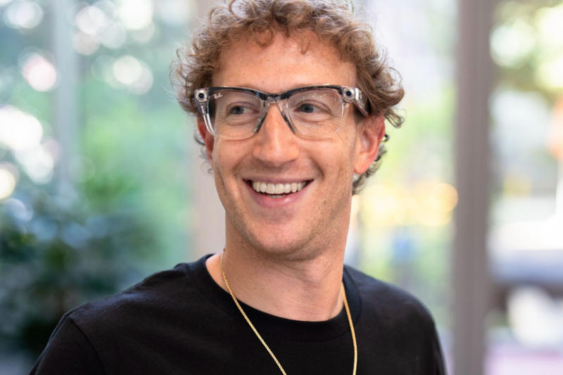 Mark Zuckerberg popiera pełne monitorowanie pracowników Meta✴ jako sposób szkolenia sztucznej inteligencji, jednak dokładność tych informacji jest wątpliwa