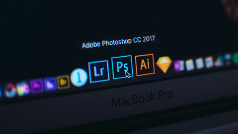 Adobe w rozkładzie: konkurenci wykryli słabość cenową w produktach firmy.