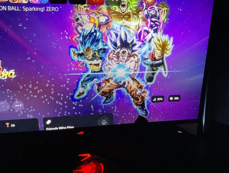 Asus skróciła wydatki na opakowanie i teraz monitory OLED po cenie 1299 USD dostarczane są z pęknięciami.