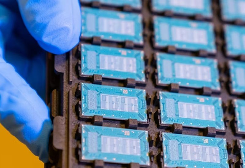 Procent gotowych chipów Intel 18A osiągnął imponujące 65 %