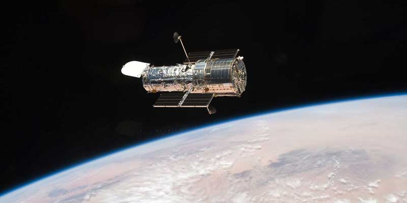 Uruchomienie teleskopu NASA „Roman” nie zatrzyma pracy „Hubble’a” – będzie on wspierany, a nawet rozszerzany.