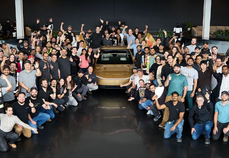 Elon Musk ponownie ogłosił rozpoczęcie produkcji bezzałogowego taksówki Tesla Cybercab