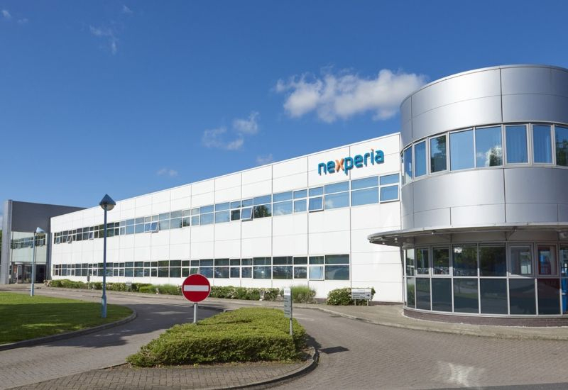 Nieformalna Europa: chińska fabryka Nexperia rozpoczęła produkcję chipów bez płyt krzemowych.