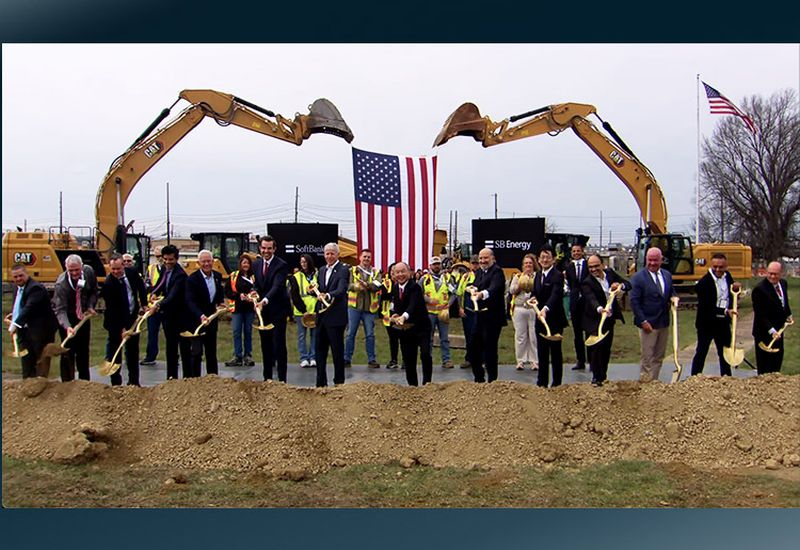 SoftBank pogłębia się w wielomiliardowy dług, postrzegając sztuczną inteligencję jako kluczowy czynnik rozwoju