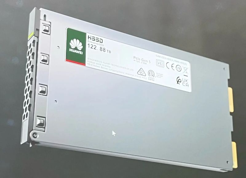 Huawei opracowało sposób produkcji dysków SSD o pojemności 122 TB bez użycia wysokotechnologicznej pamięci flash