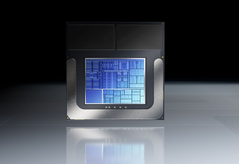 W tym roku Intel będzie zmuszony zwiększać produkcję chipów 10‑nm z powodu niedoboru układów scalonych.