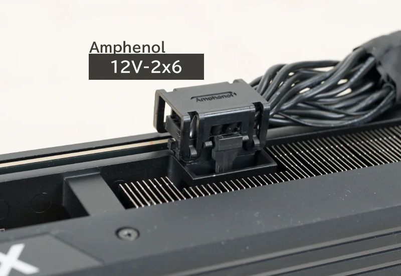 Dell wprowadziła kontrowersyjny złącze zasilania o 16 kontaktach dla kart graficznych, aby zapobiec ich topieniu się