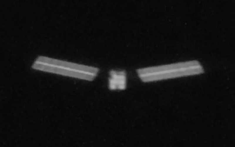 Satelita Starlink spadł w kosmosie, ale jego „portret” przed kolizją pozostał nienaruszony