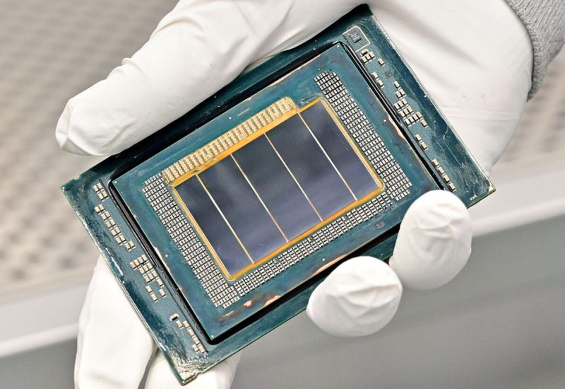 Intel uznała, że przy przejściu na ultra‑cieńki proces technologiczny 18 A przeszacowała własne możliwości.