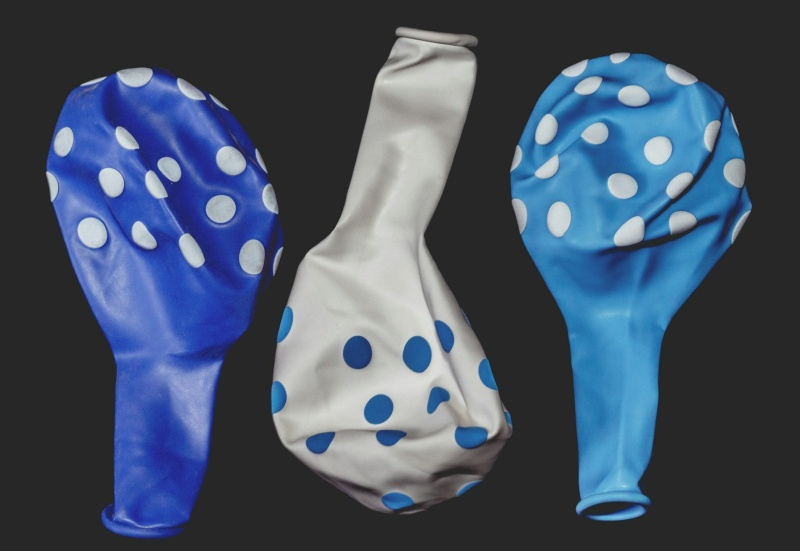 Deficyt helu zwiększa presję na produkcję chipów i całą branżę technologiczną