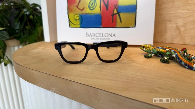 W 2013 roku projekt Google Glass nie odniósł sukcesu, wyjaśnił top‑menedżer Google.