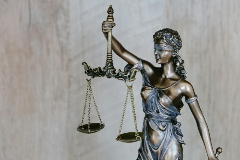 Pierwszy etap procesu „Mask przeciw Altmanowi” zakończony – sprawa przekazana ławce przysięgłych.
