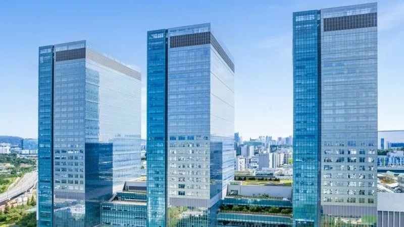 Samsung rozpocznie masowe dostawy pamięci HBM4 w lutym, wyprzedzając konkurencję