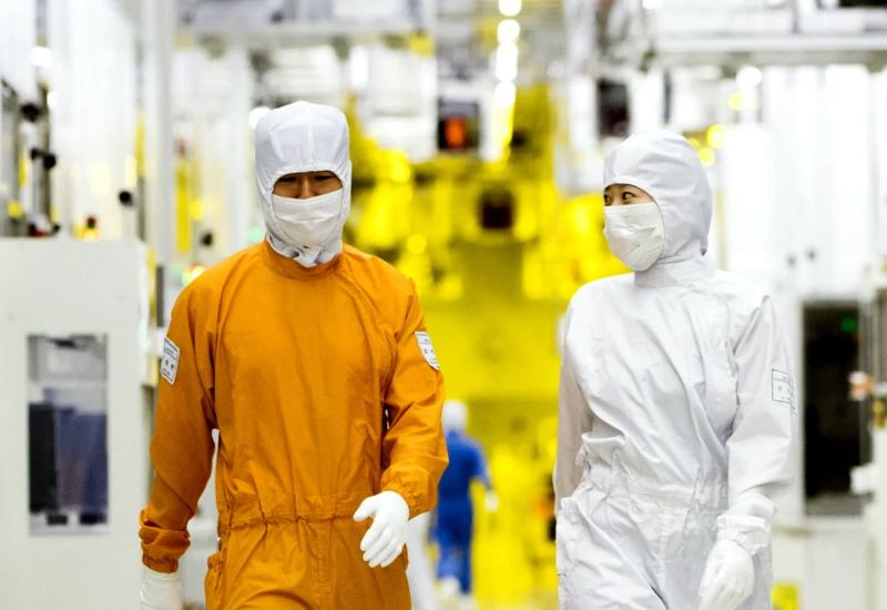 Pracownicy Samsung zajmujący się układami scalonymi stracili bonusy do 428 000 dolarów, a współpracownicy odczuli niedopłatę