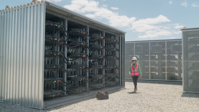 Waymo przekształci baterie robotów-taksów w drugą cykl użycia, czyniąc z nich magazyny energii.