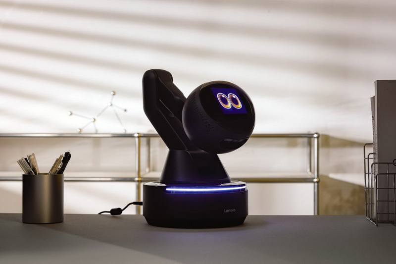 Lenovo zaprezentowała „ocząry kulę” – prototyp AI-robota asystenta Workmate z wbudowanym modułem projekcyjnym i sztuczną inteligencją