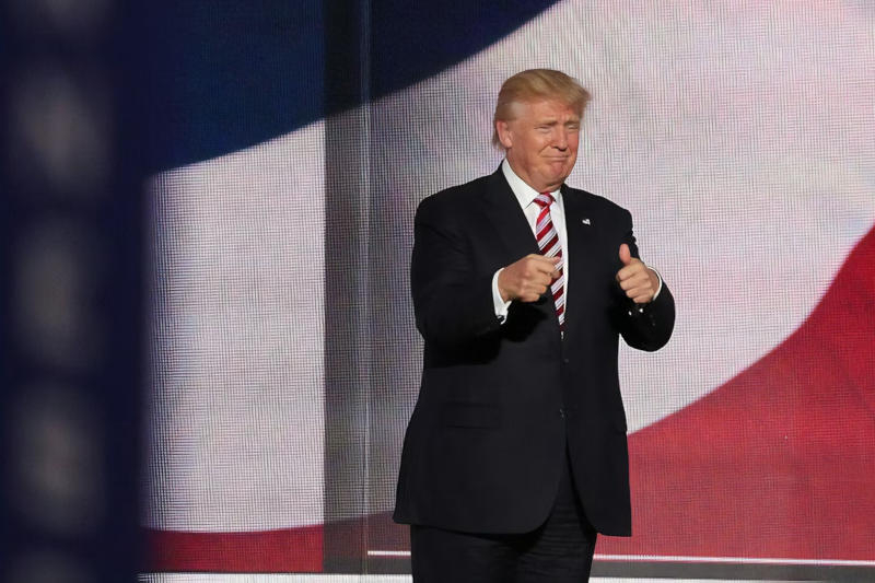 Trump błędnie zainwestował milion dolarów w sieci restauracji sushi zamiast w firmę produkującą sprzęt do sztucznej inteligencji.